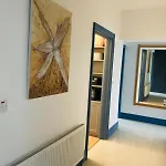 Apartment 2 Bedroom Workers *