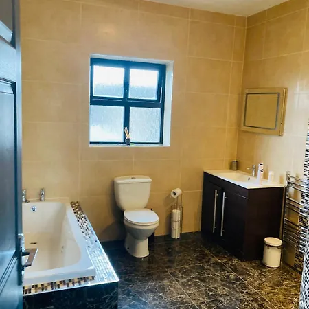 Apartment 2 Bedroom Workers