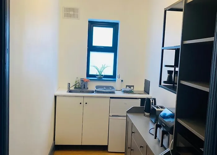 2 Bedroom Workers Appartement Barrysbrook