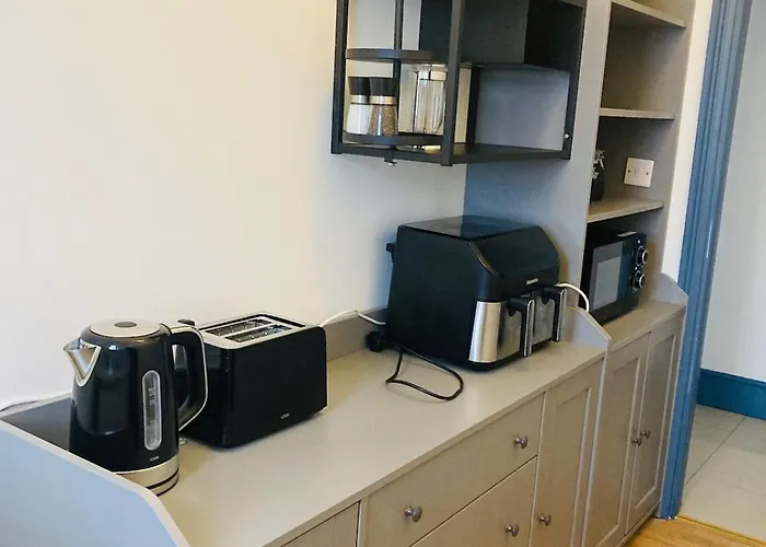 Apartment 2 Bedroom Workers